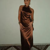 Vestido de Satén con Espalda Descubierta