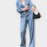 Blusa de manga larga y pantalones