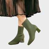 Alejandra - Botas Ortopédicas Tricotadas En Tono Beige Suave