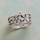 Anillo Retro con Flores en Plata