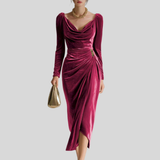 Paula | Vestido de terciopelo plisado que favorece la figura