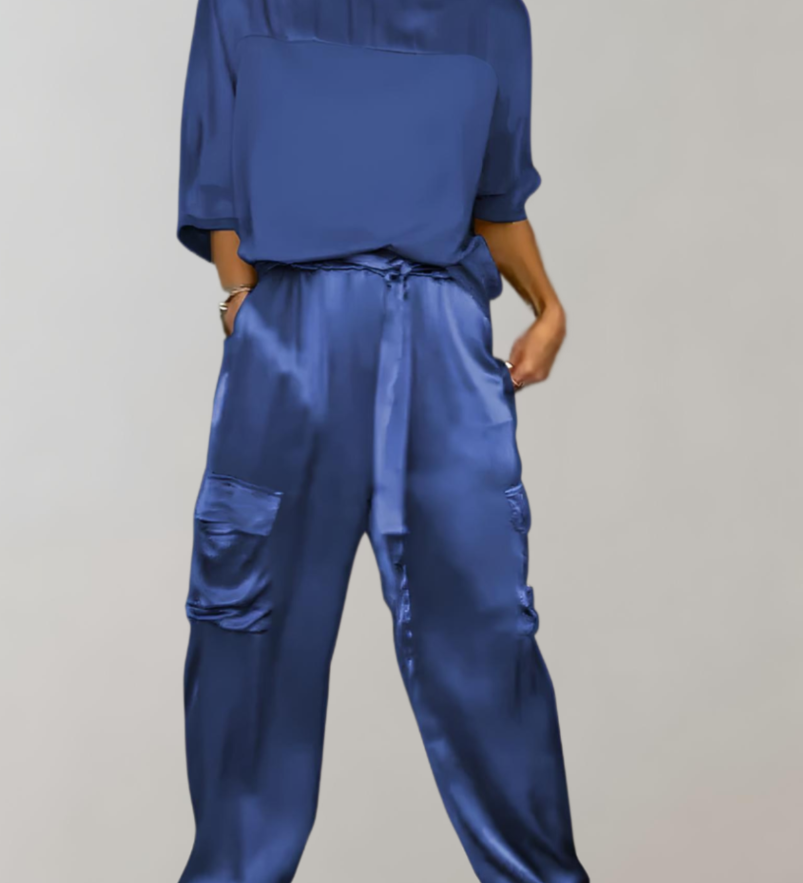 Alicia – Conjunto Cargo Sedoso de Estar por Casa
