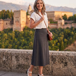 Gema: mary jane bicolor de charol, color negro, look puesto en el Albaicín de Granada