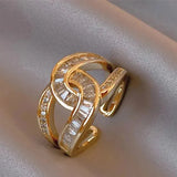 Anillo Elegante con Nudo