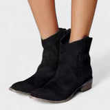 Carlotta - Elegantes Botines Atemporales