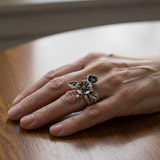 Pulsera retro con flor en plata