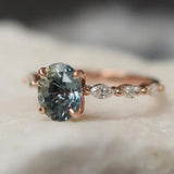 Anillo retro de oro rosa con zafiro