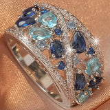 Anillo retro con zirconia azul