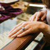 Anillo retro en plata cristalina