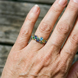 Anillo retro multicolor con piedras preciosas y oro
