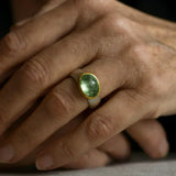 Anillo retro verde con piedra redonda