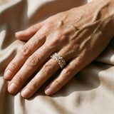Anillo retro ajustable con perlas y cristales dorados