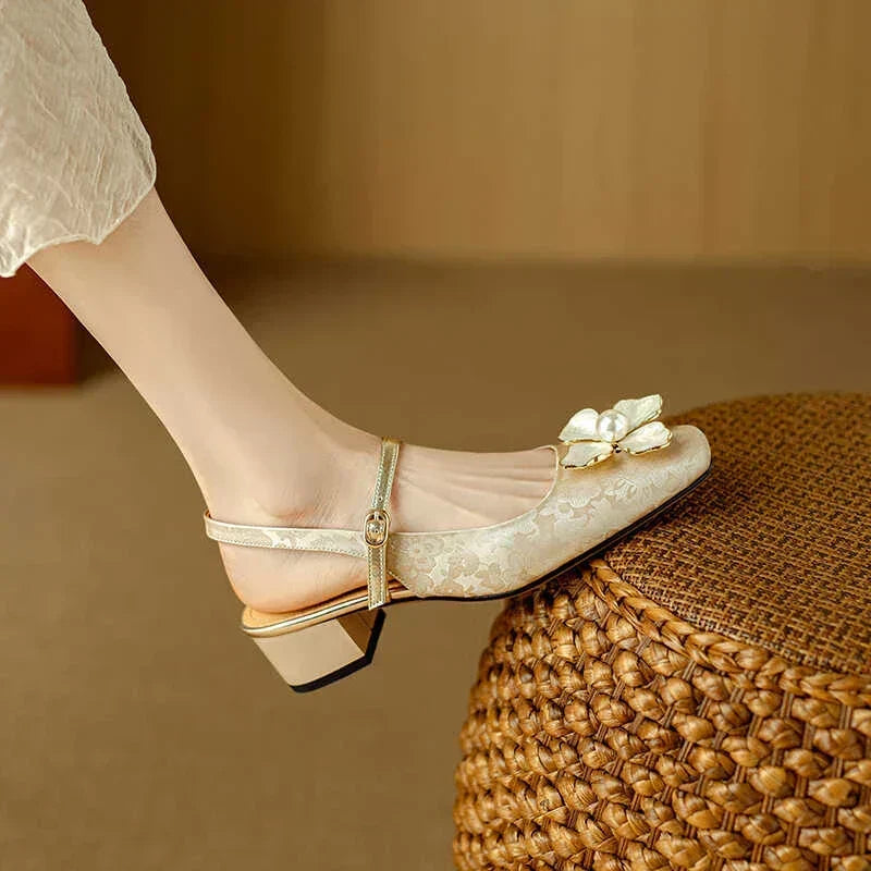 Mathilde – Zapatos elegantes de mujer con detalle floral