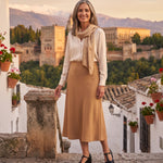 Susana: zapatos tira en t brogue, color negro, look puesto en el Albaicín de Granada