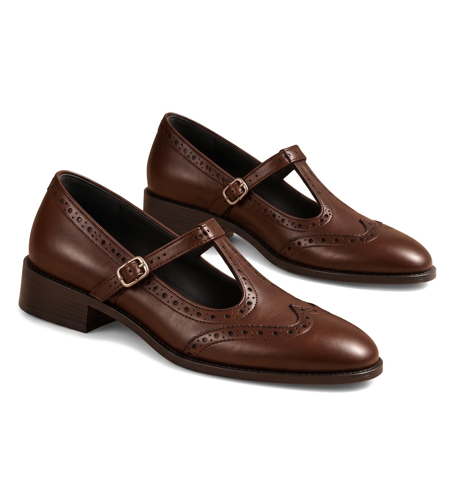 Susana: zapatos tira en t brogue, color marrón, vista del par