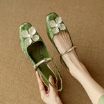 Mathilde – Zapatos elegantes de mujer con detalle floral