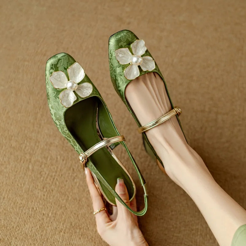 Mathilde – Zapatos elegantes de mujer con detalle floral