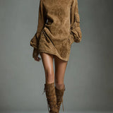 Livia ❘ Vestido mini oversize de ante con cuello alto