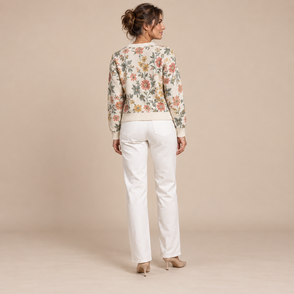 Amelia – Cárdigan de Punto Floral Pastel - espalda