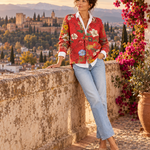 Carmen – Cárdigan de Punto Rojo con Flores - en Granada 2
