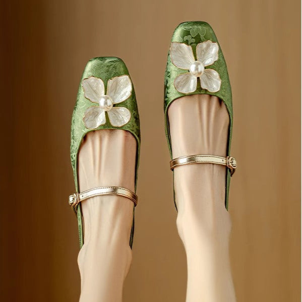Mathilde – Zapatos elegantes de mujer con detalle floral
