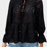 Kayden Top Bohemio de Encaje con Corte Fluido